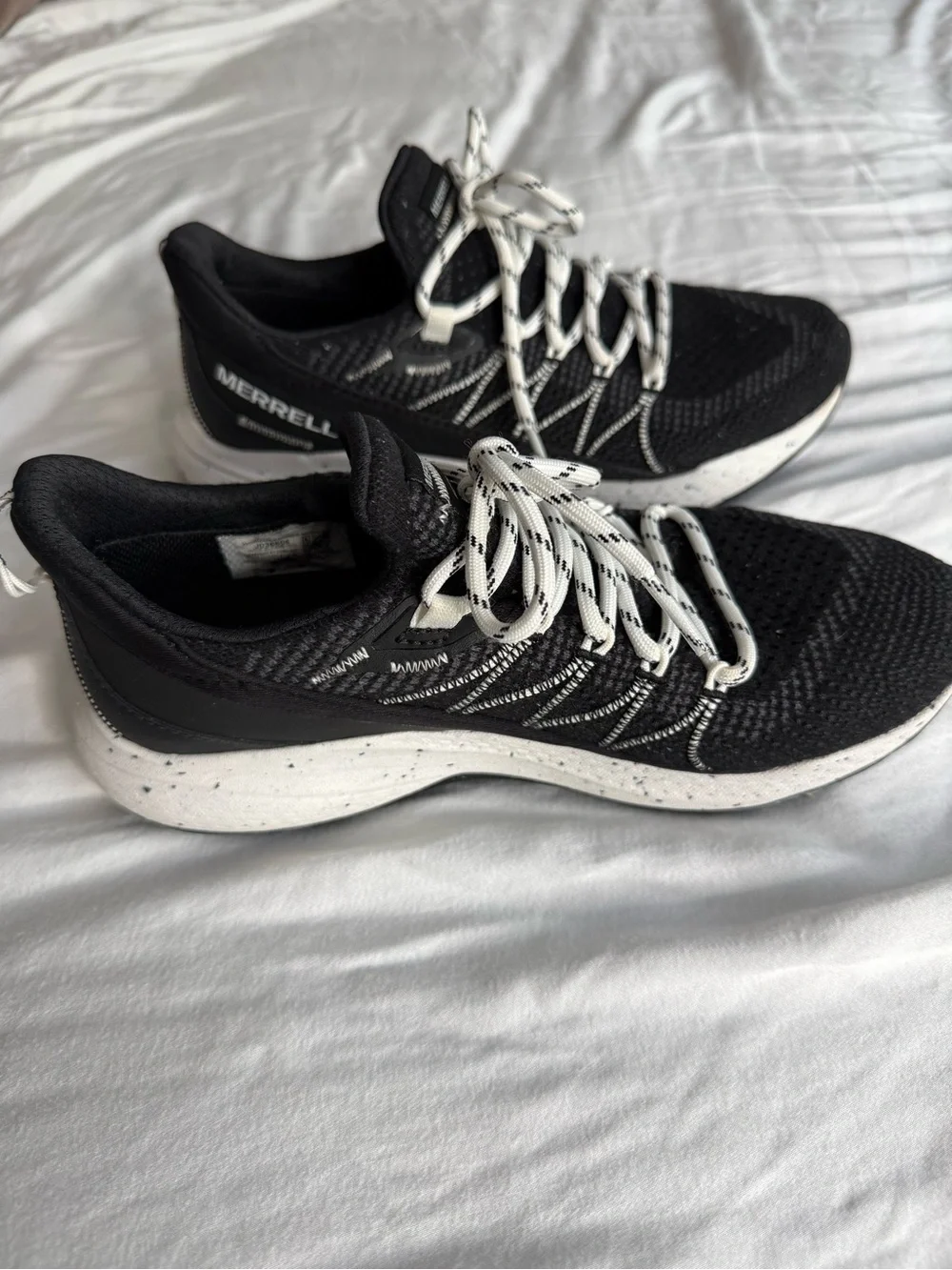 MERRELL Bravada 2 Hiking Shoes Women’s Size 7 Breathable Black White Granola